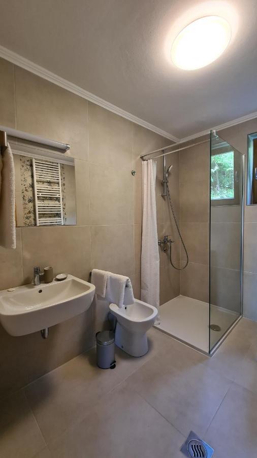 Forestside House Gacka With Relax Area Sinac Esterno foto